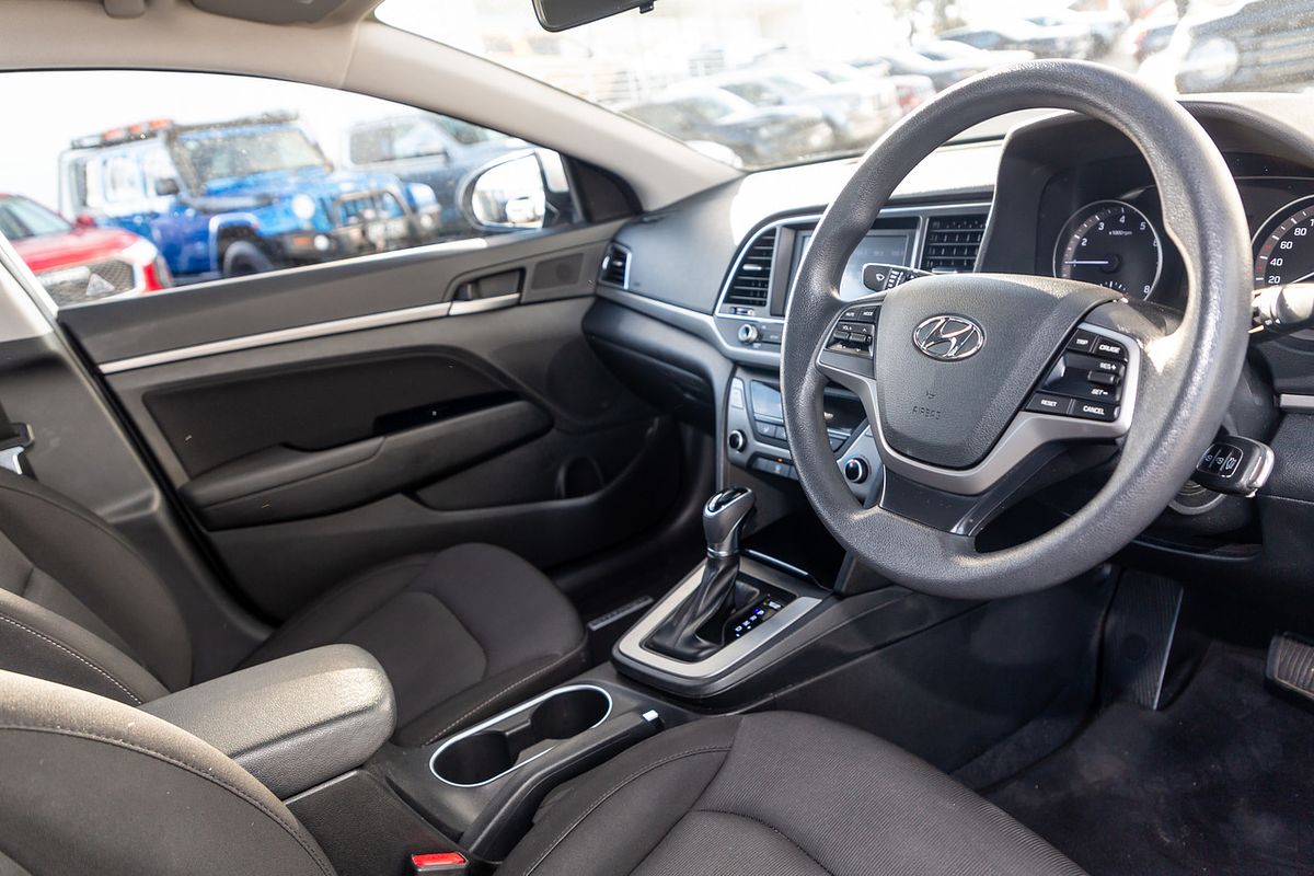 2017 Hyundai Elantra Active AD
