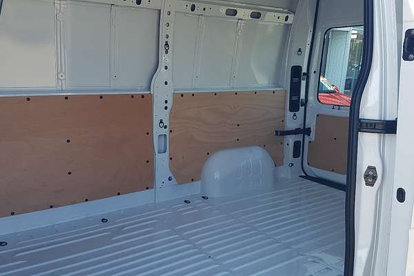 2023 Renault Master Pro 110kW X62 Phase 2 SWB