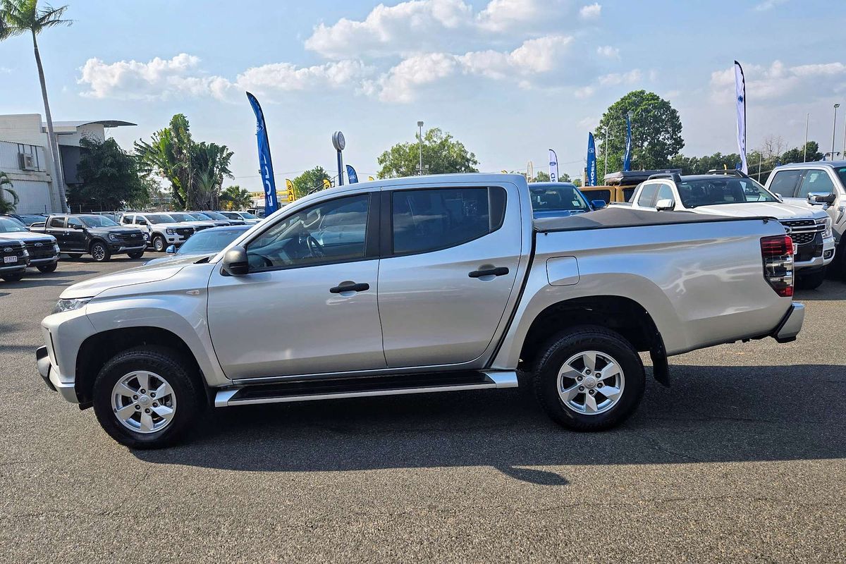 2022 Mitsubishi Triton GLX+ MR 4X4