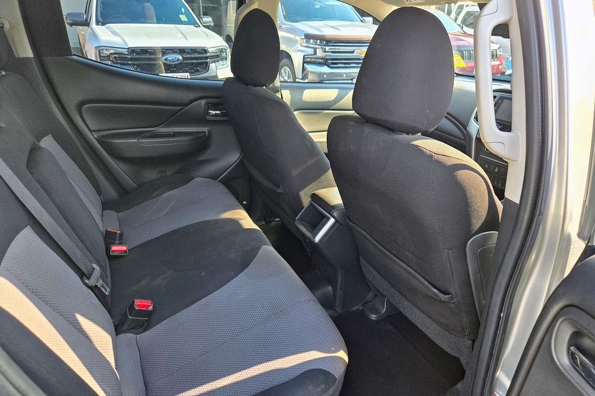 2022 Mitsubishi Triton GLX+ MR 4X4