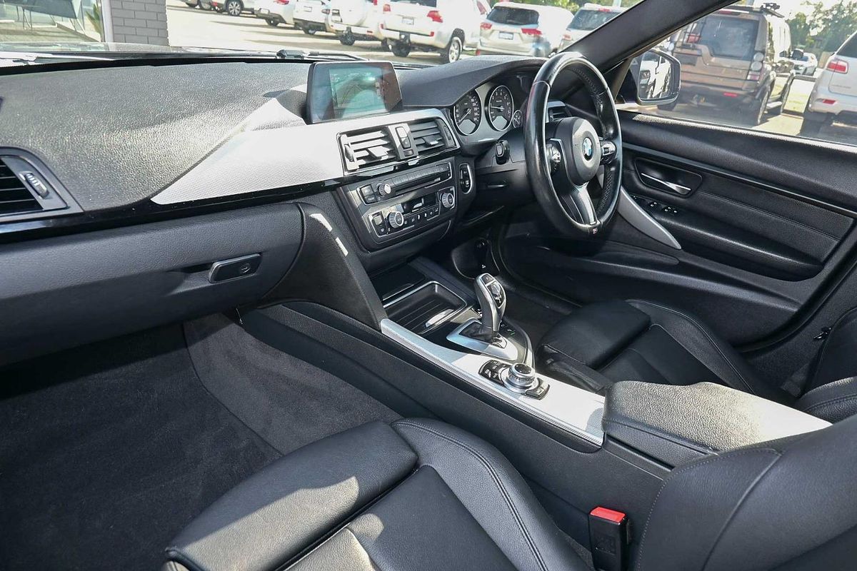2015 BMW 3 Series 320i M Sport F30