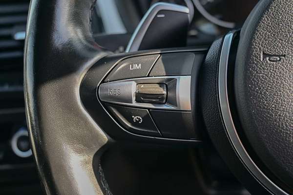2015 BMW 3 Series 320i M Sport F30
