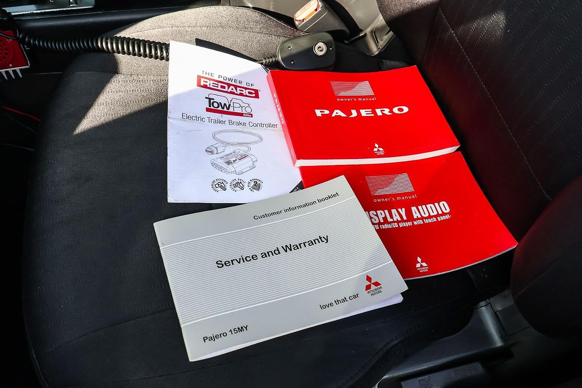 2015 Mitsubishi Pajero GLX NX
