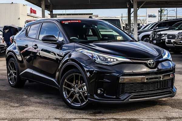 2022 Toyota C-HR GR Sport ZYX10R