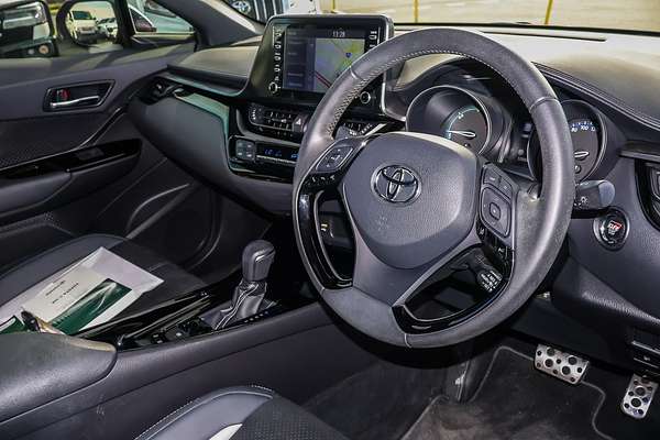 2022 Toyota C-HR GR Sport ZYX10R