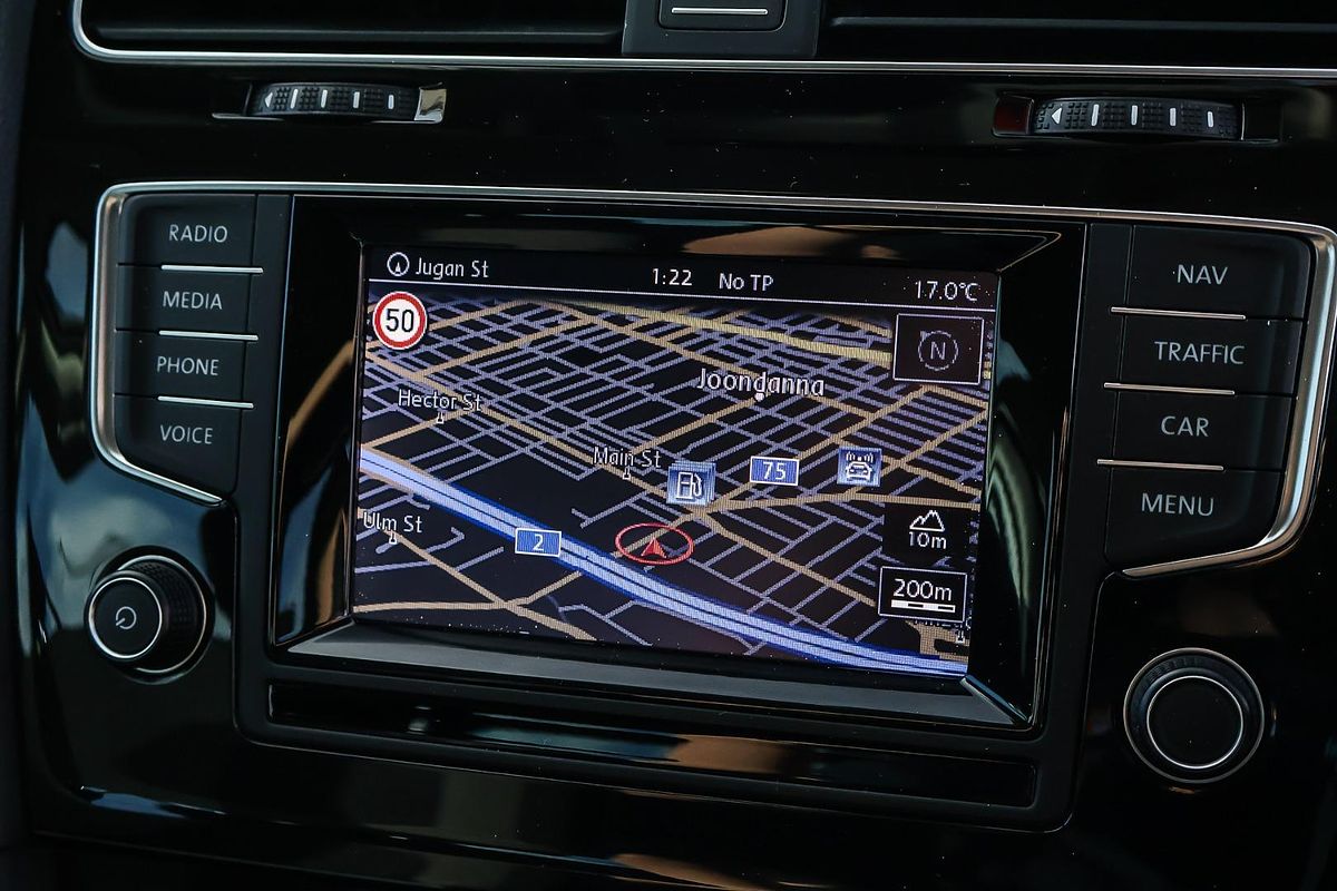 2013 Volkswagen Golf 110TDI Highline 7