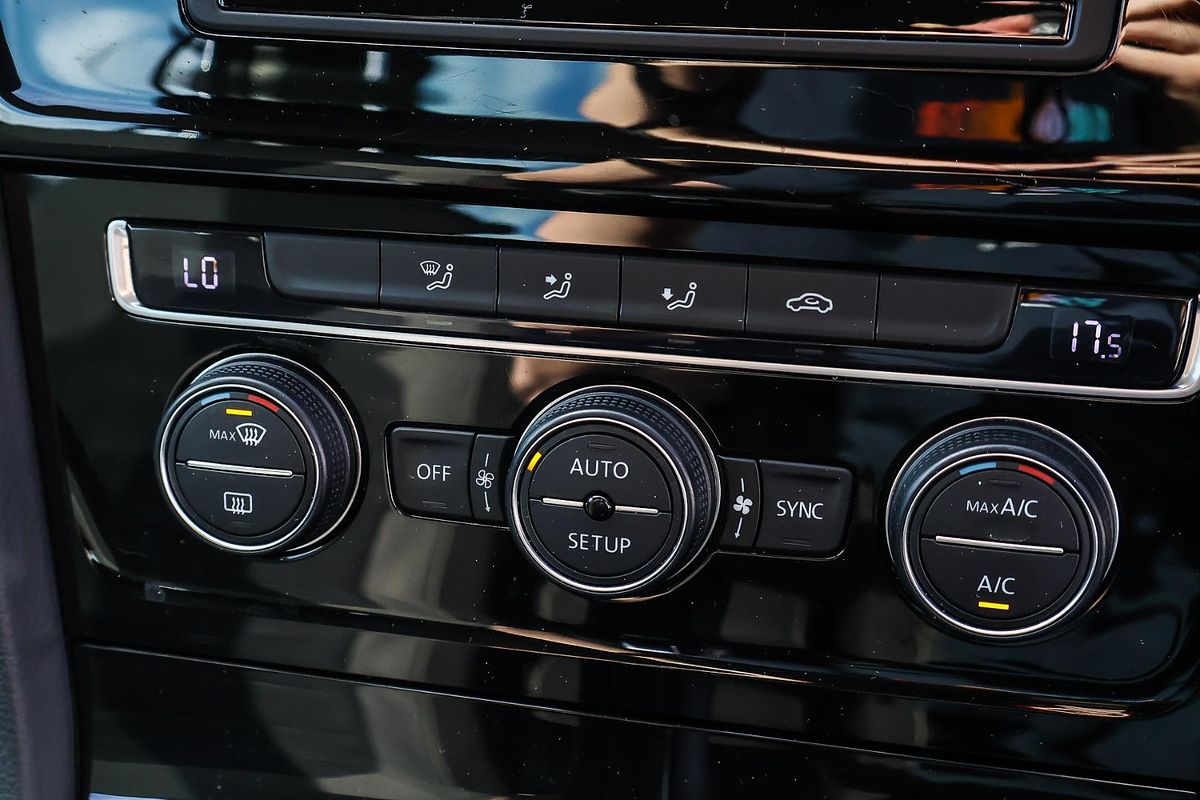 2013 Volkswagen Golf 110TDI Highline 7