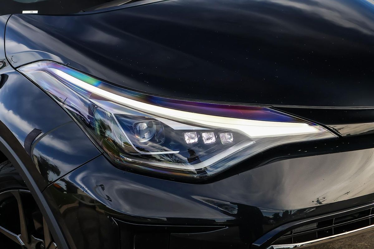 2022 Toyota C-HR GR Sport ZYX10R