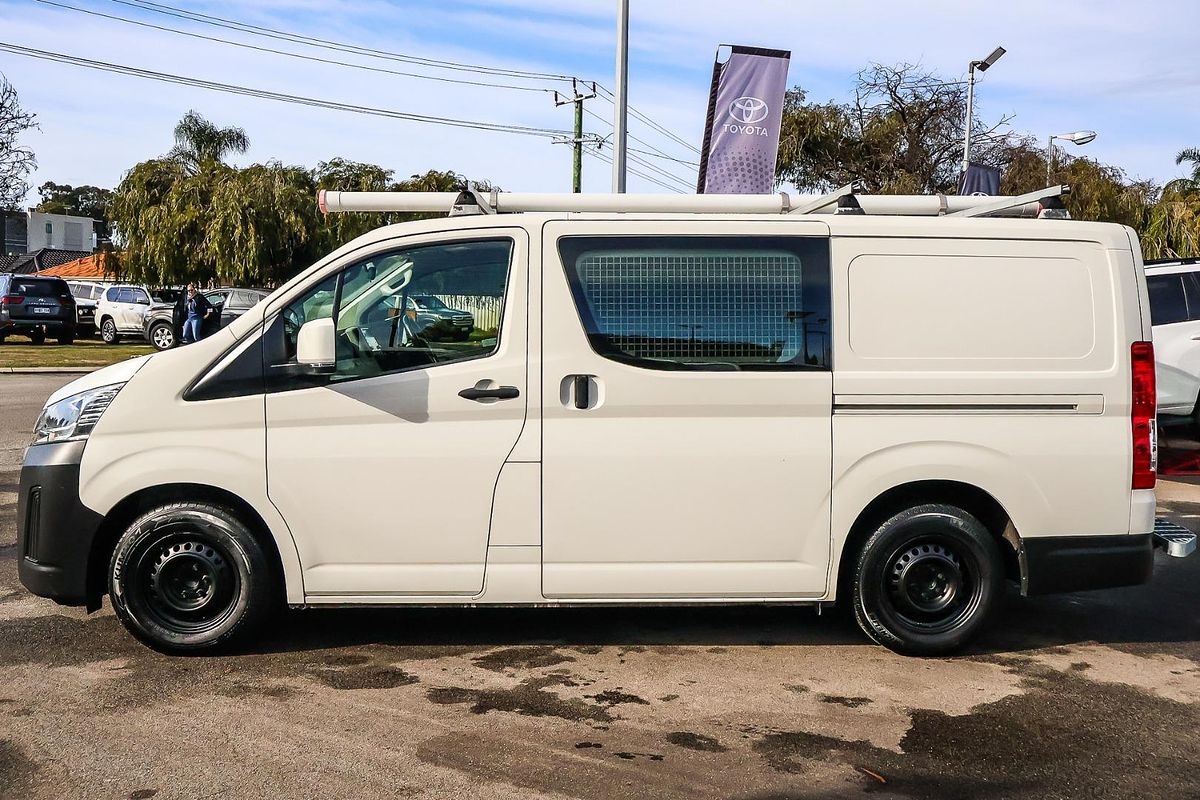 2019 Toyota Hiace GDH300R LWB