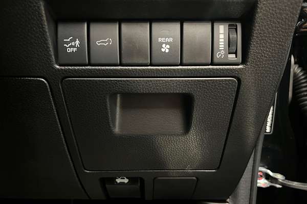 2024 Isuzu MU-X LS-U