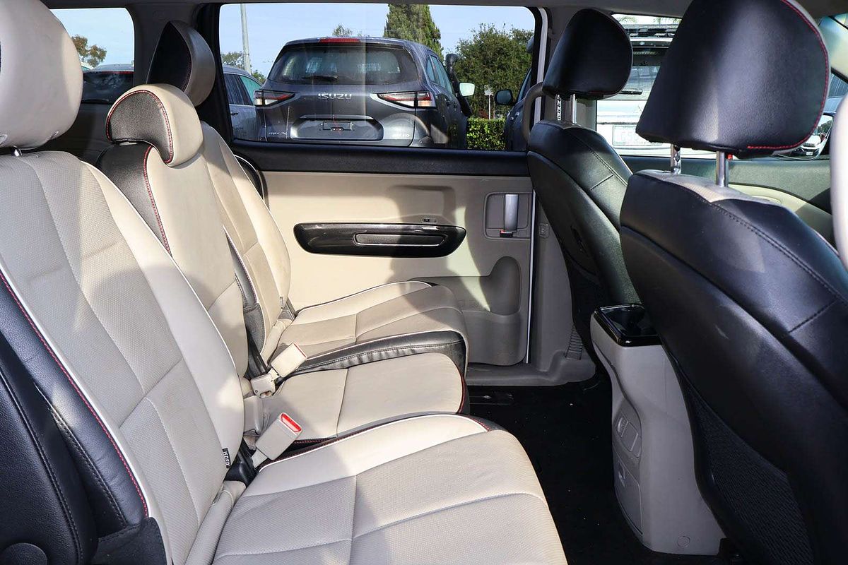 2020 Kia Carnival SLi YP