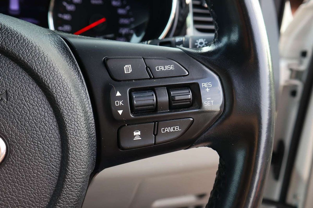 2020 Kia Carnival SLi YP