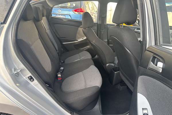 2012 Hyundai Accent Active RB