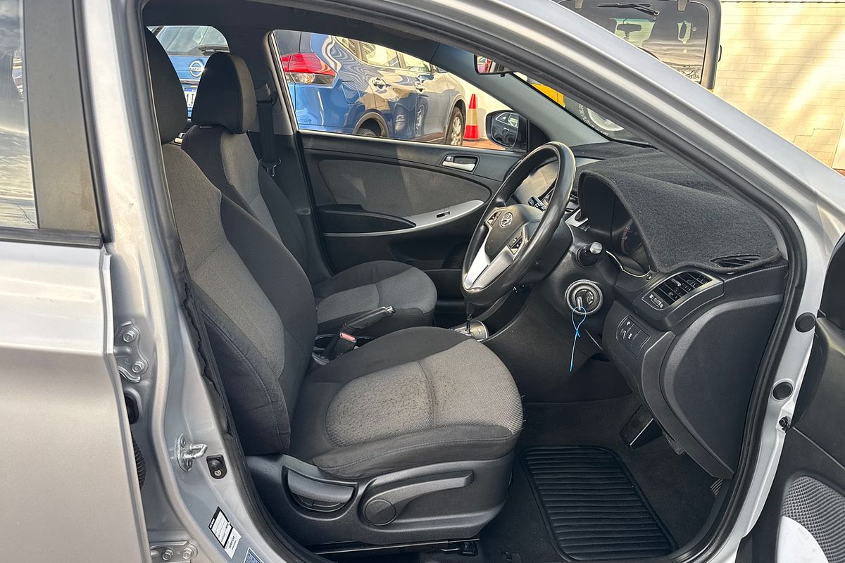 2012 Hyundai Accent Active RB