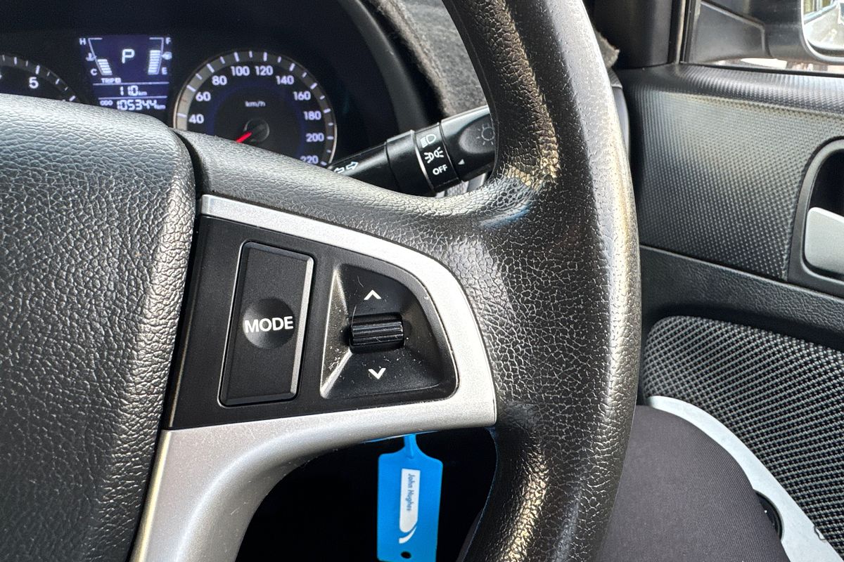 2012 Hyundai Accent Active RB