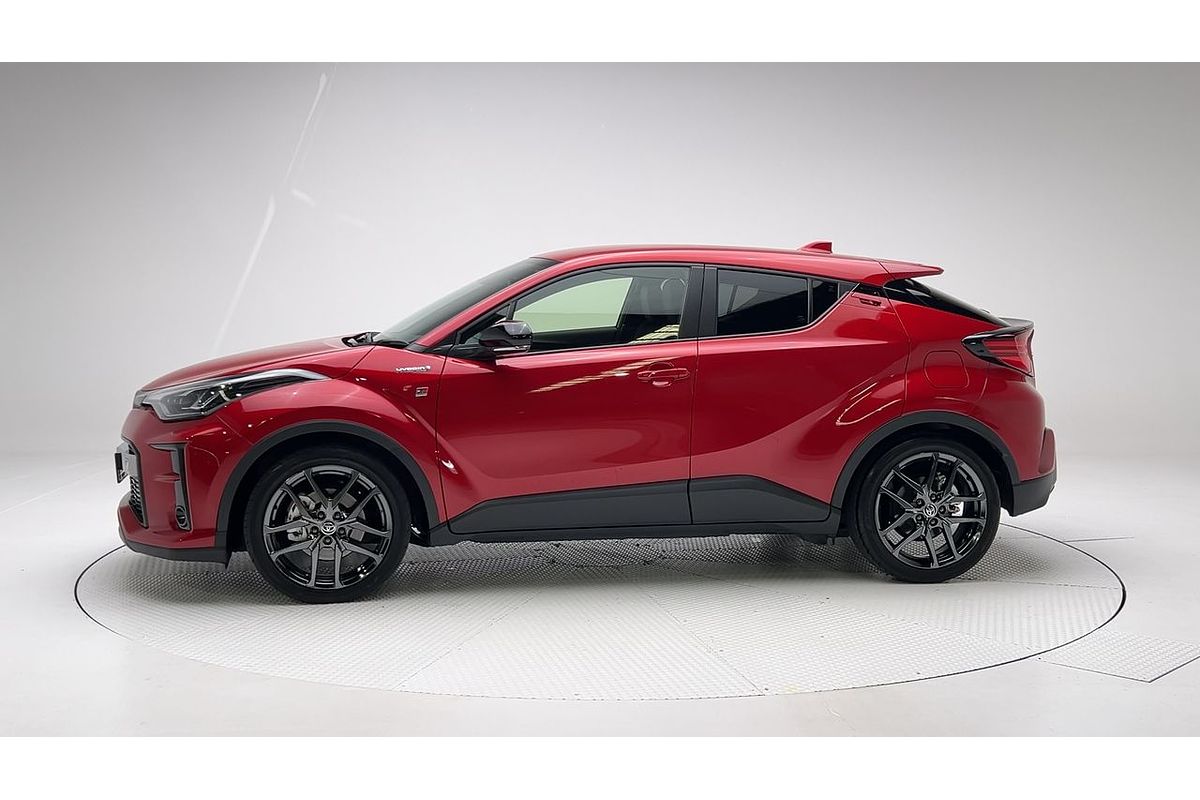 2022 Toyota C-HR GR Sport ZYX10R