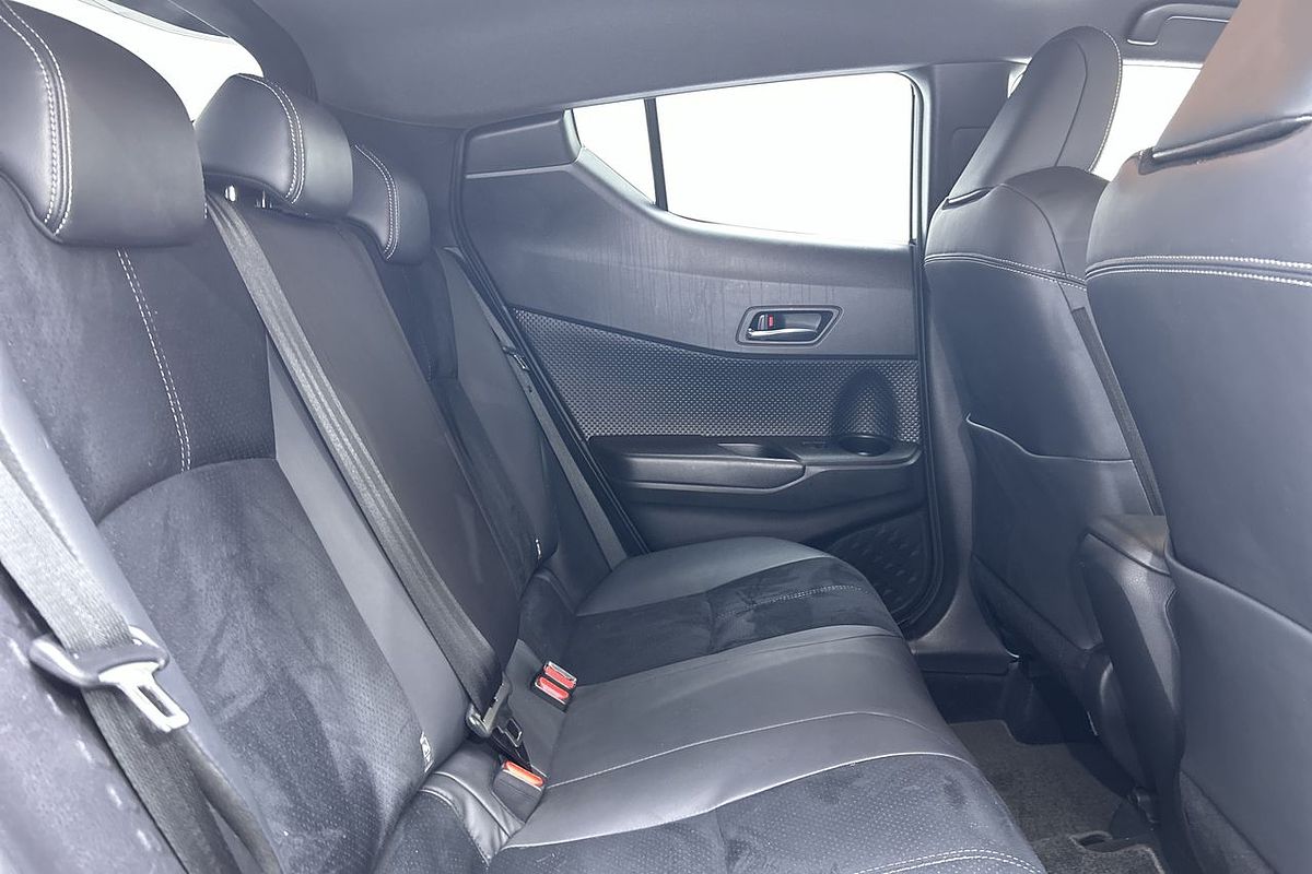 2022 Toyota C-HR GR Sport ZYX10R