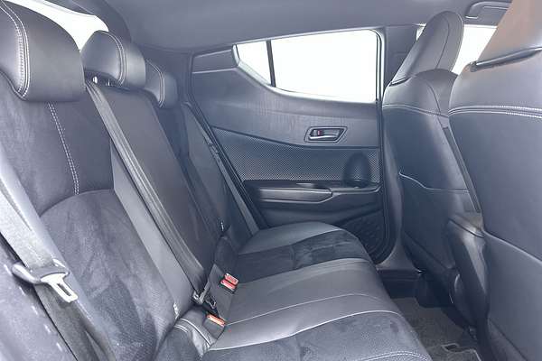 2022 Toyota C-HR GR Sport ZYX10R