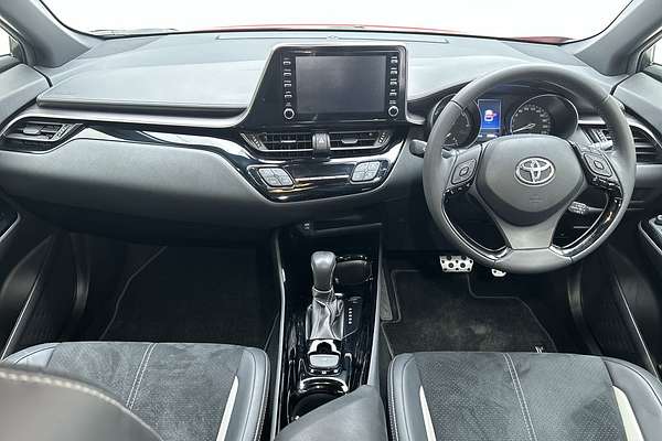 2022 Toyota C-HR GR Sport ZYX10R