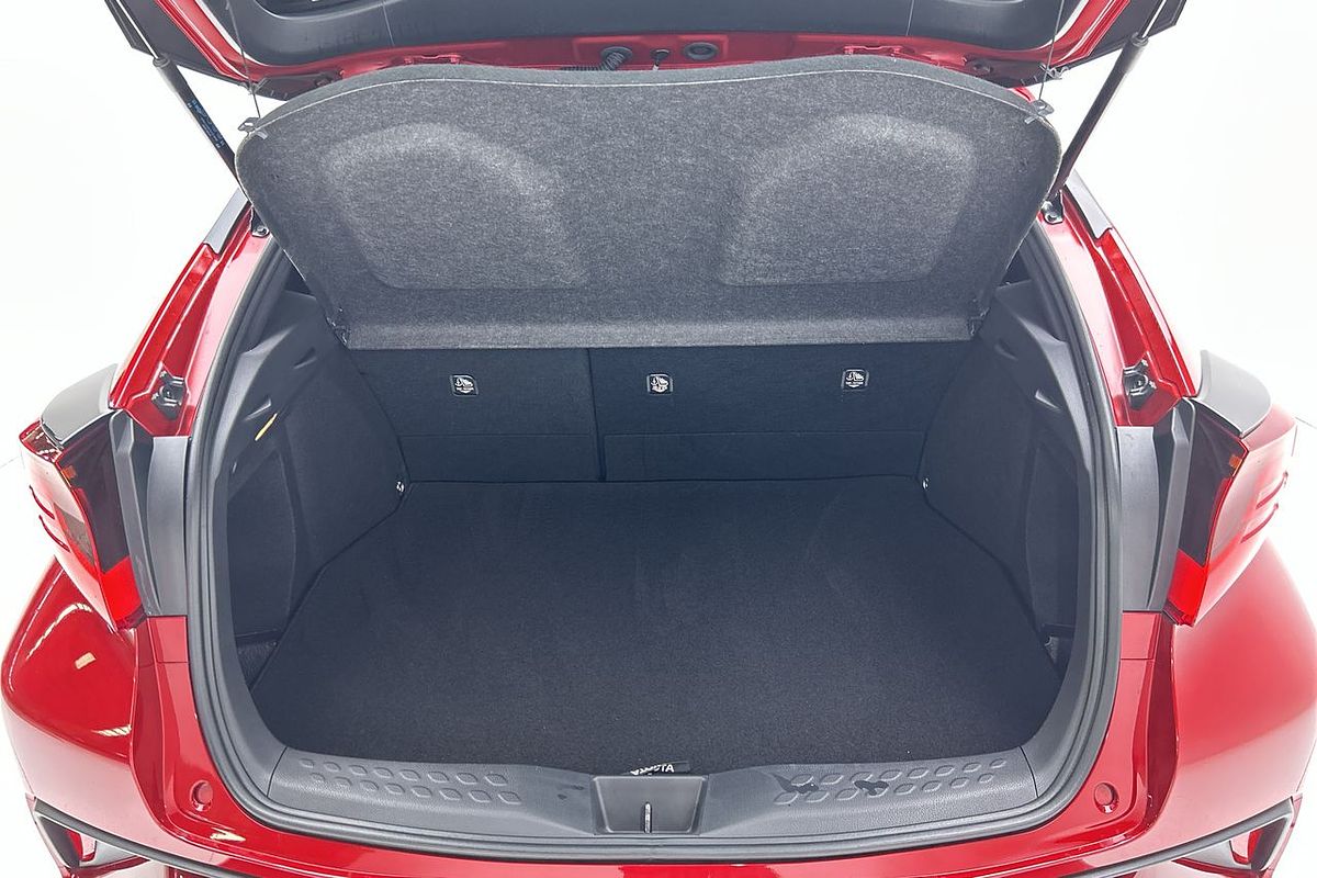 2022 Toyota C-HR GR Sport ZYX10R