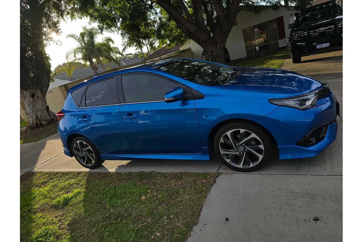 2016 Toyota Corolla ZR ZRE182R
