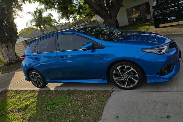 2016 Toyota Corolla ZR ZRE182R