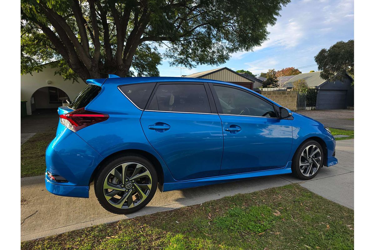 2016 Toyota Corolla ZR ZRE182R