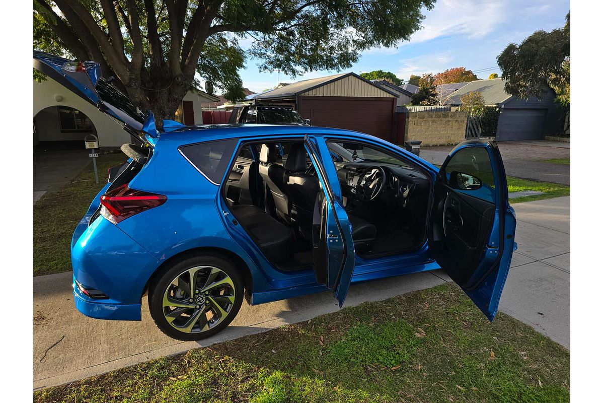 2016 Toyota Corolla ZR ZRE182R