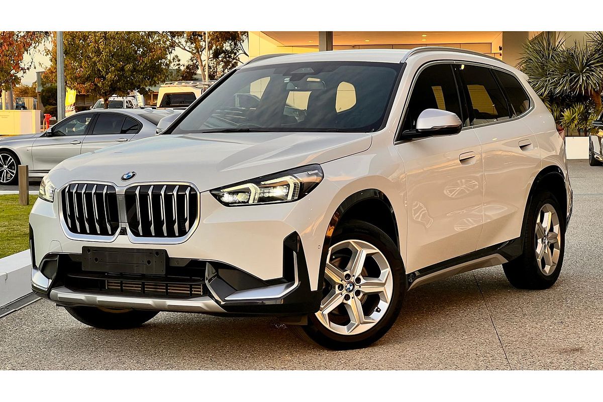 2023 BMW X1 sDrive18i U11