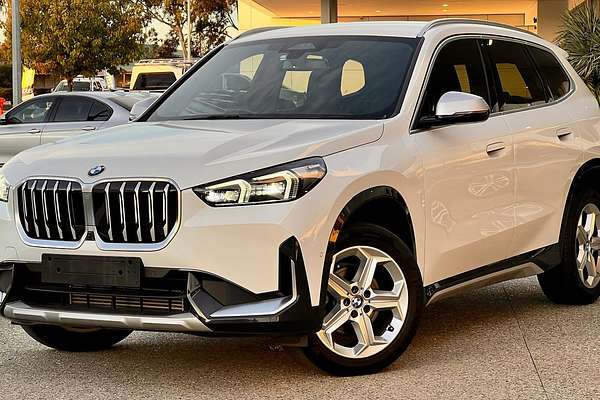 2023 BMW X1 sDrive18i U11