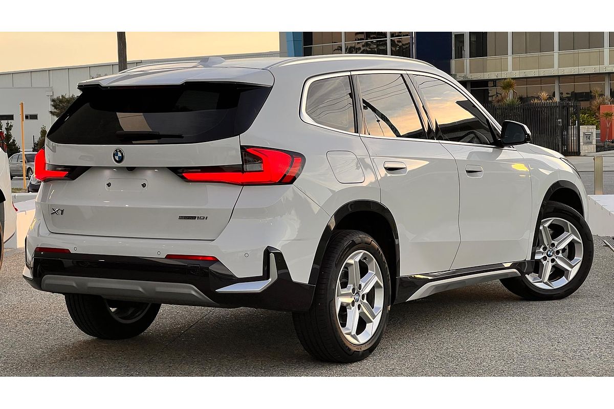 2023 BMW X1 sDrive18i U11