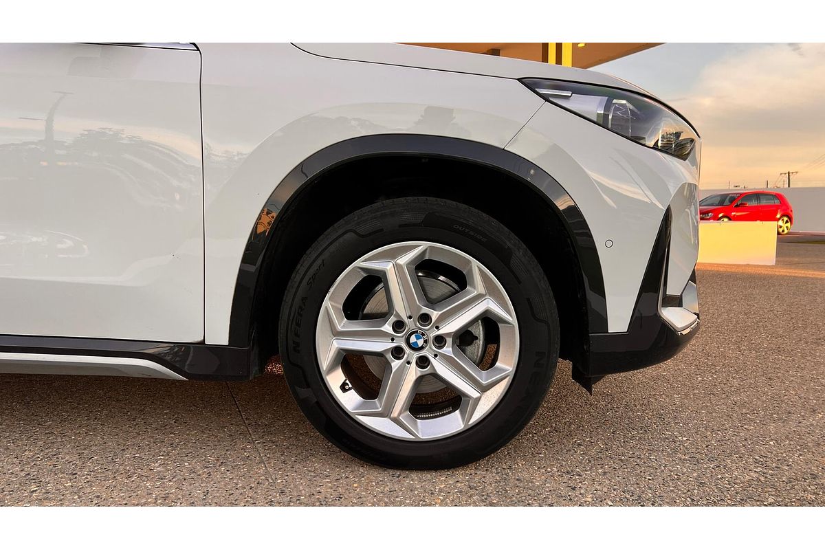 2023 BMW X1 sDrive18i U11