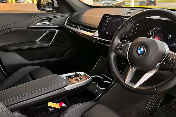 2023 BMW X1 sDrive18i U11