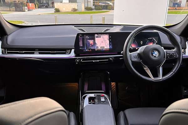2023 BMW X1 sDrive18i U11