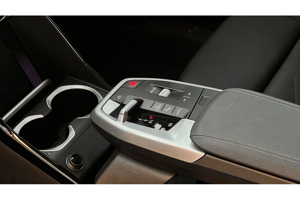 2023 BMW X1 sDrive18i U11