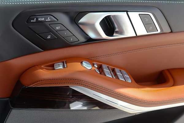 2025 BMW X7 xDrive40d M Sport G07 LCI