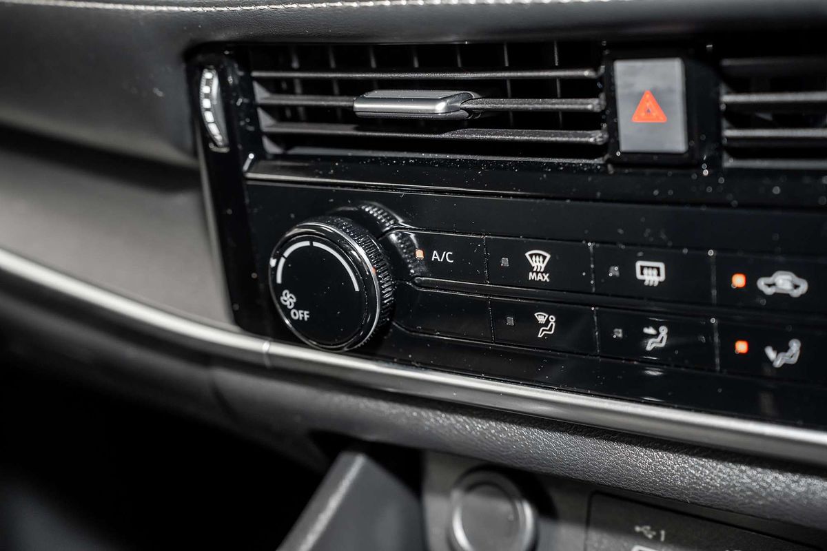 2024 Nissan X-TRAIL ST T33