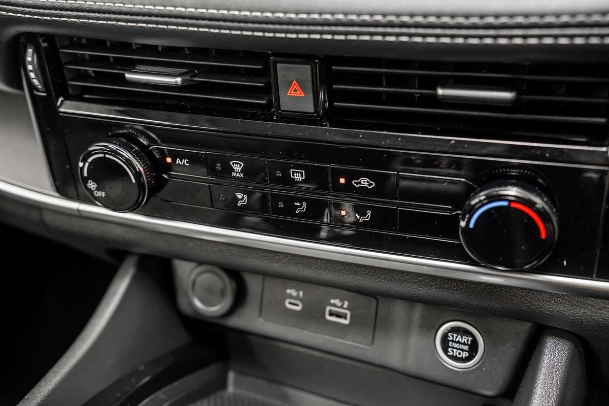 2024 Nissan X-TRAIL ST T33