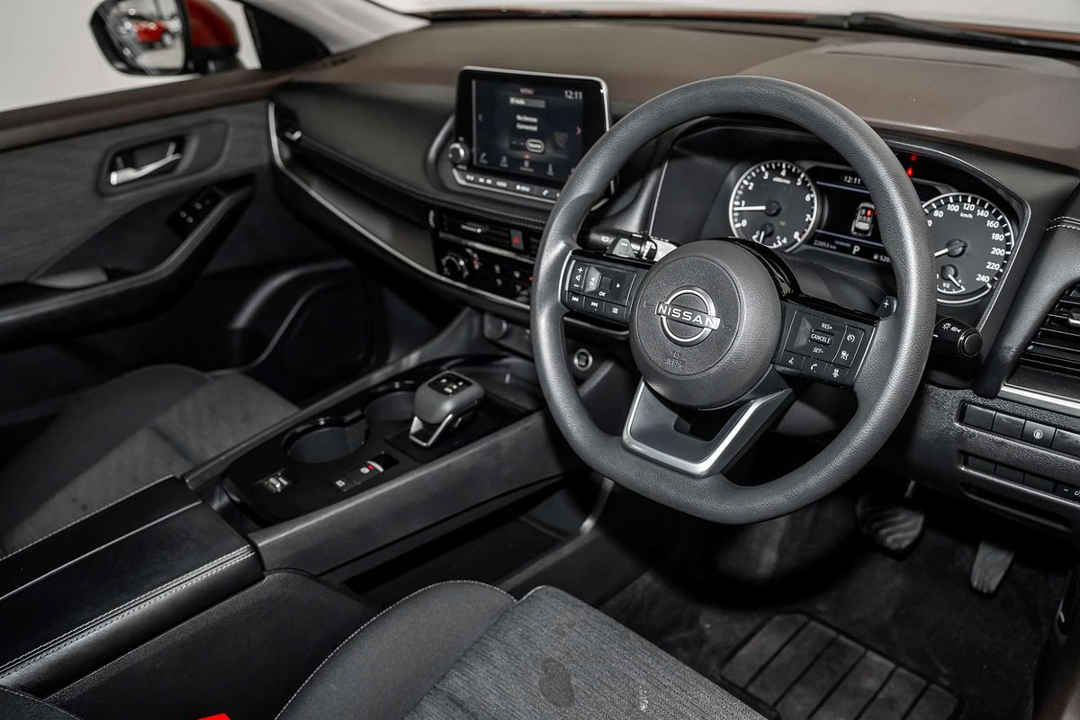 2024 Nissan X-TRAIL ST T33