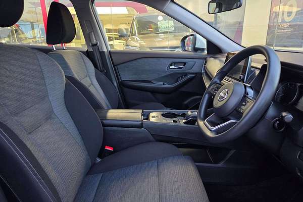 2024 Nissan X-TRAIL ST T33