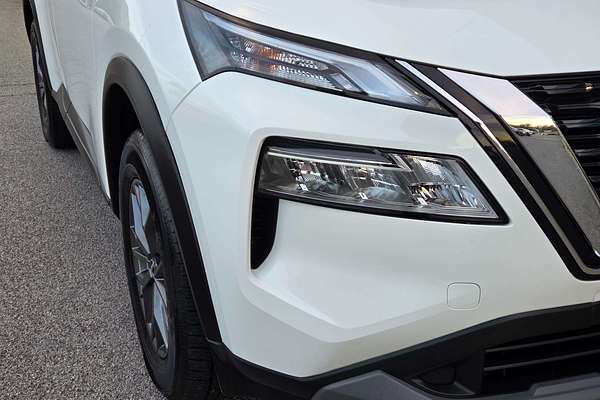 2024 Nissan X-TRAIL ST T33