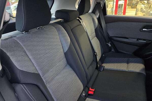 2024 Nissan X-TRAIL ST T33