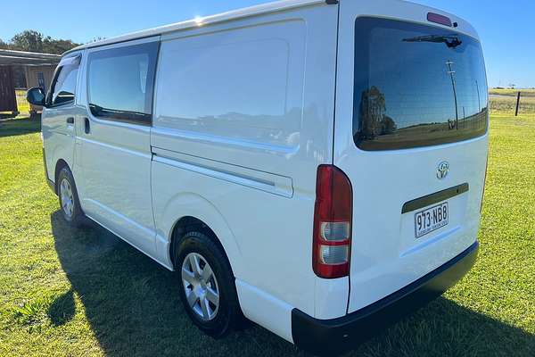2017 Toyota Hiace KDH201R LWB