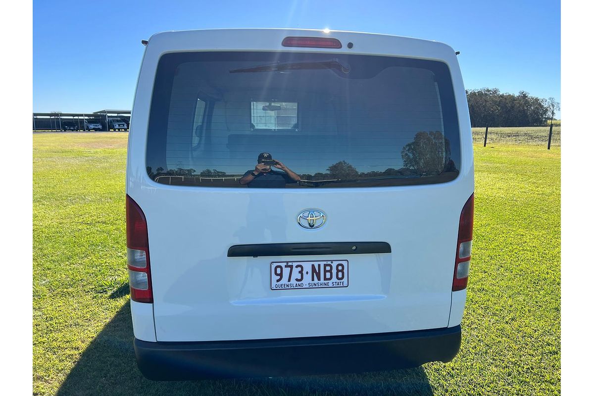 2017 Toyota Hiace KDH201R LWB