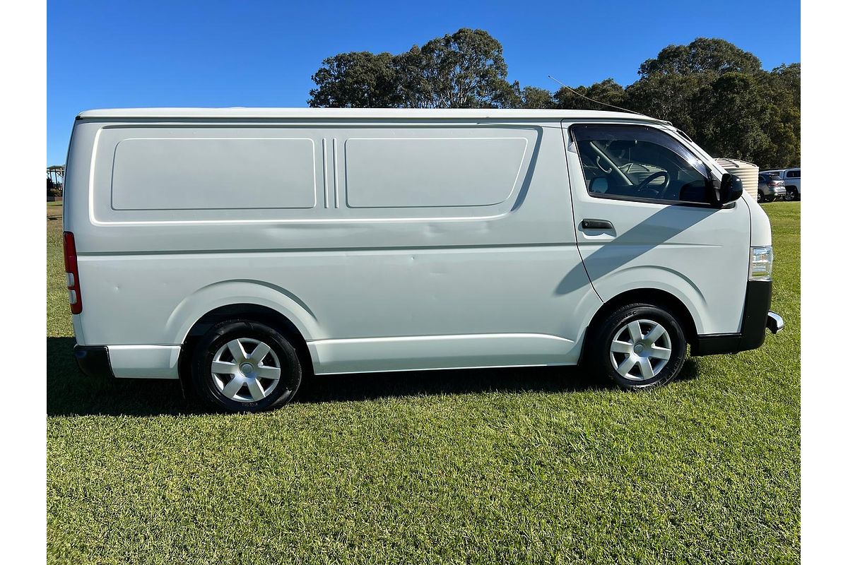2017 Toyota Hiace KDH201R LWB