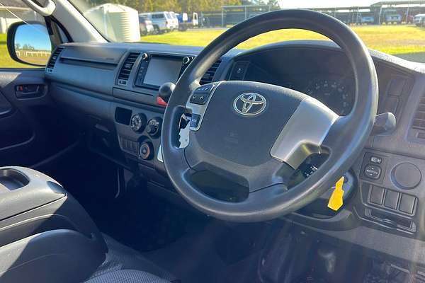 2017 Toyota Hiace KDH201R LWB