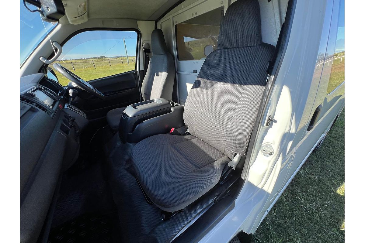 2017 Toyota Hiace KDH201R LWB
