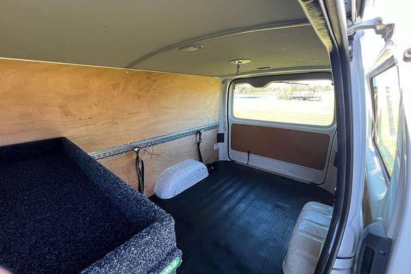2017 Toyota Hiace KDH201R LWB