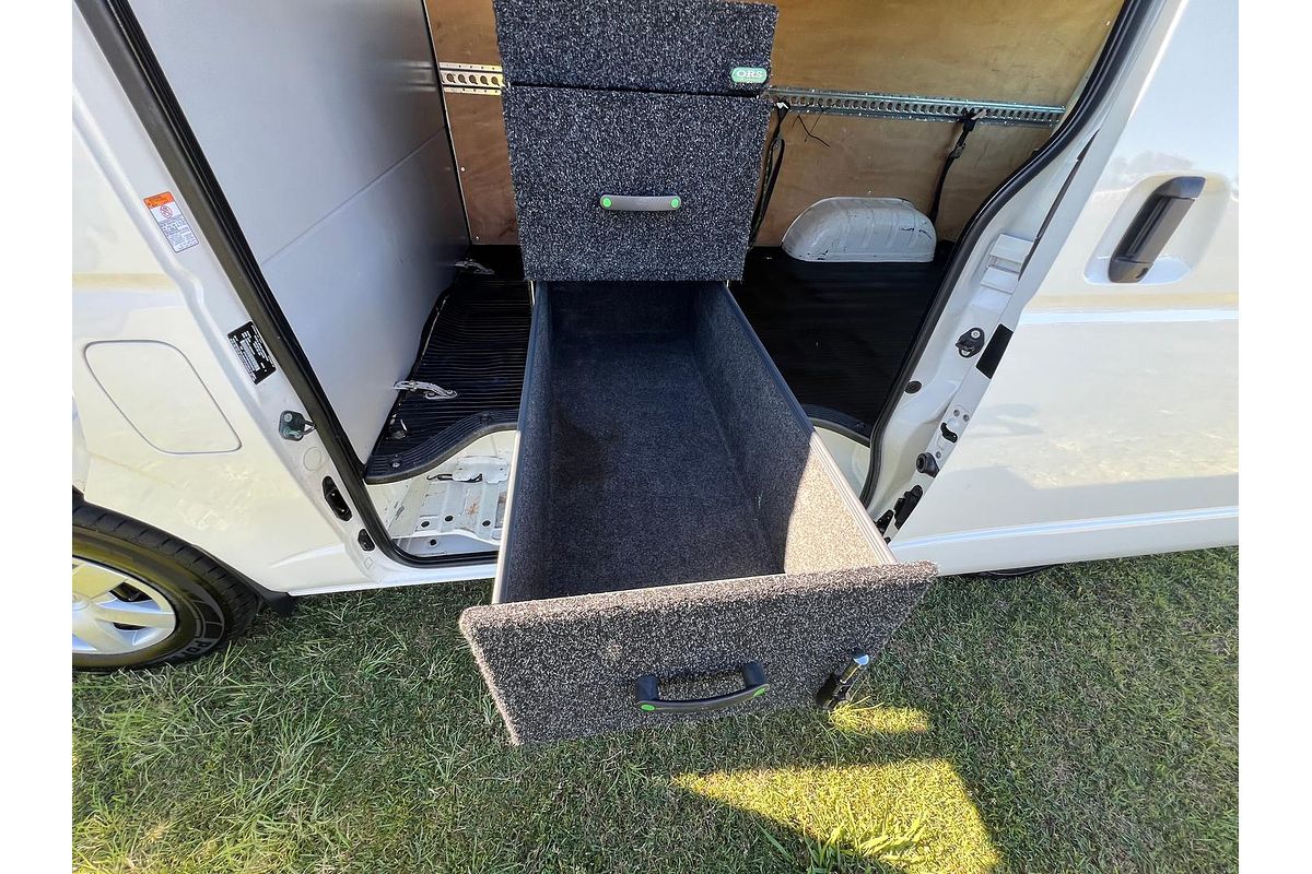 2017 Toyota Hiace KDH201R LWB