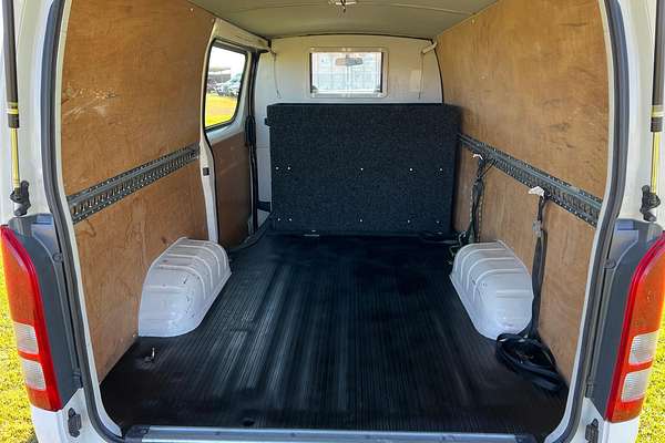 2017 Toyota Hiace KDH201R LWB